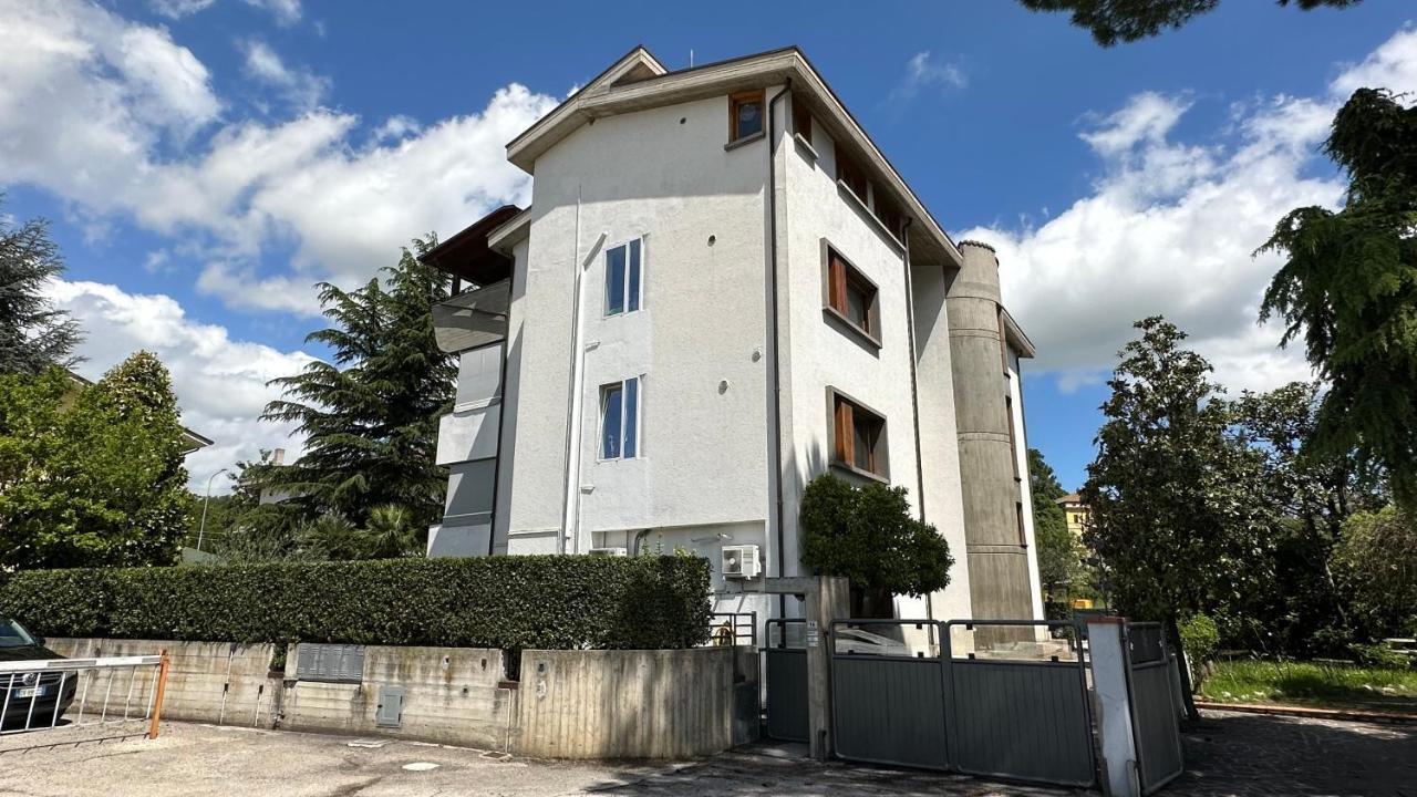 La Casa Di Gemma B&B Villa Vomano Bagian luar foto