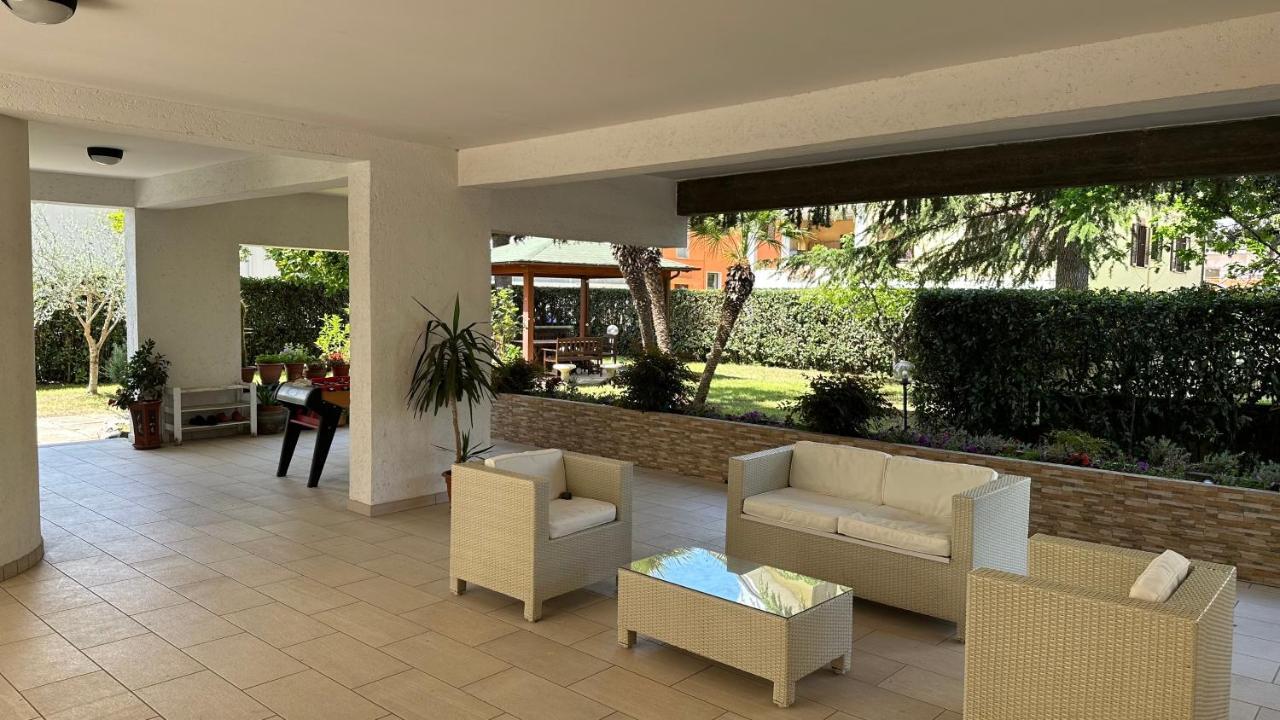 La Casa Di Gemma B&B Villa Vomano Bagian luar foto